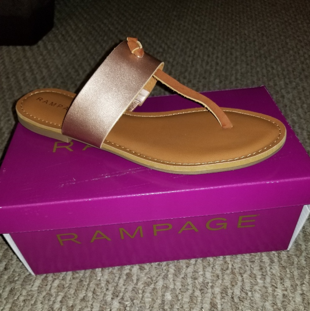 Rampage Gold Sandal size 10 (runs smaller like 9)